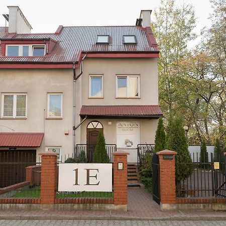 Hotel Anton House Varsovia Exterior foto